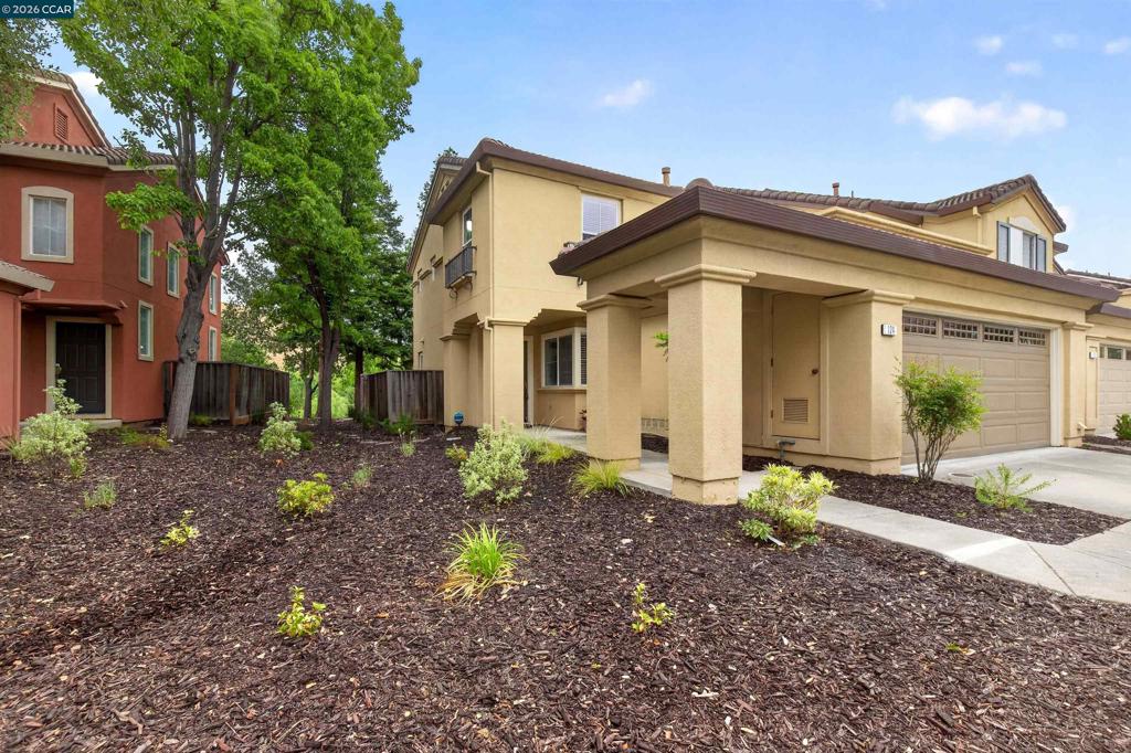 124 Coralflower Ln