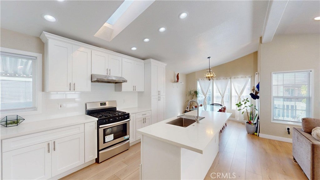 15621 Beach Boulevard 111