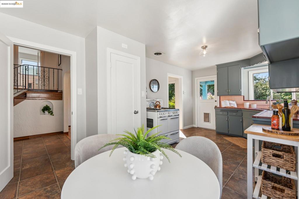 EL CERRITO - Residential