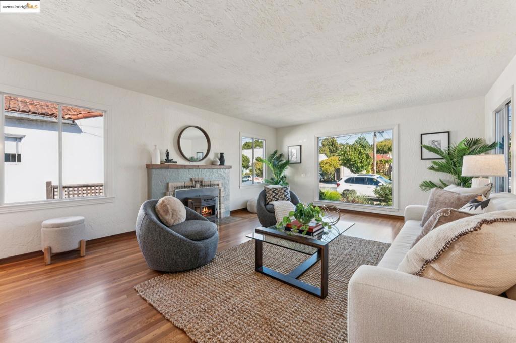 EL CERRITO - Residential