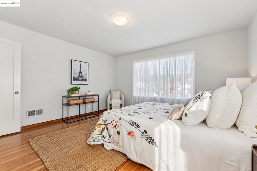 EL CERRITO - Residential