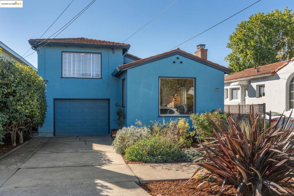 EL CERRITO - Residential