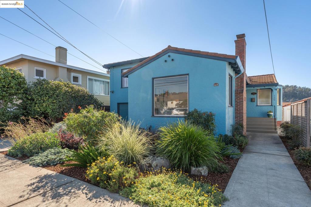 EL CERRITO - Residential