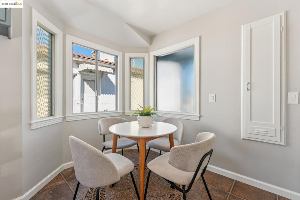 EL CERRITO - Residential