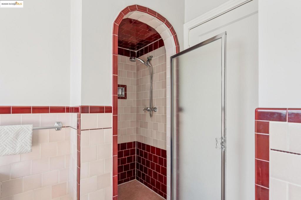 EL CERRITO - Residential