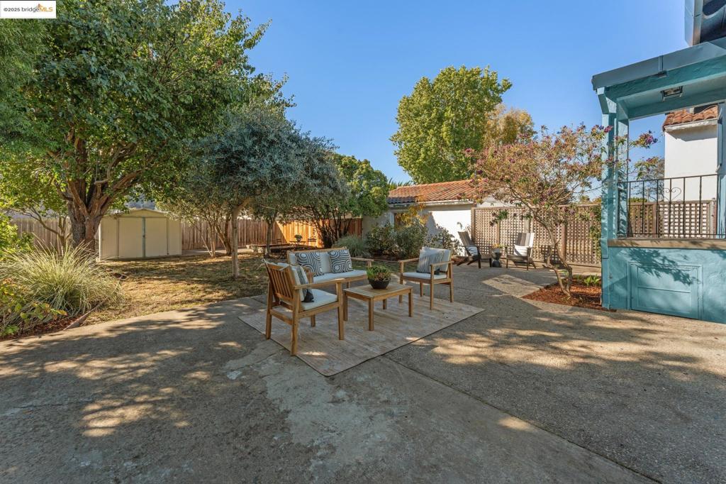 EL CERRITO - Residential