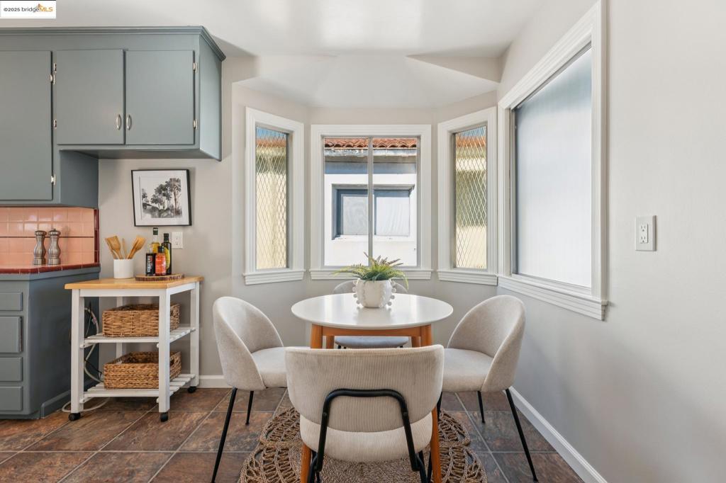 EL CERRITO - Residential