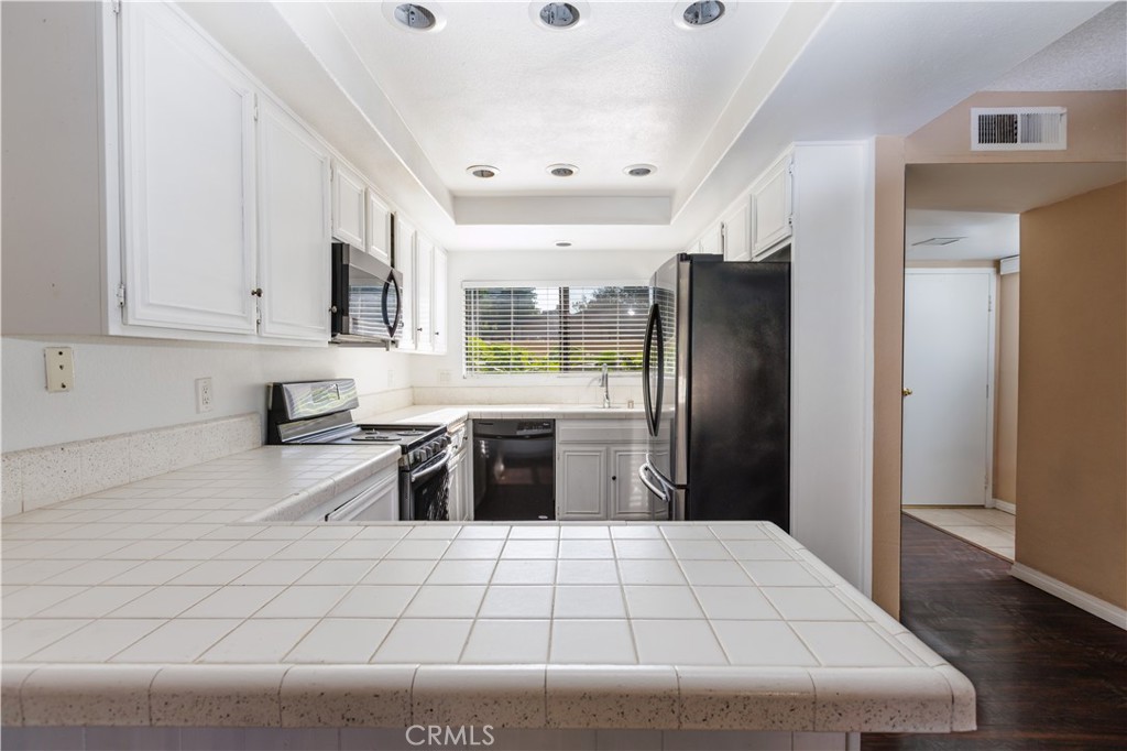 Shady Hollow Townhomes (SHHW) - Residential