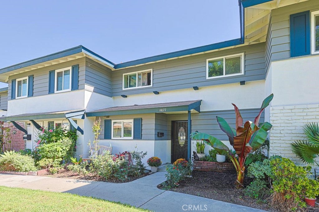 11077 Robinson