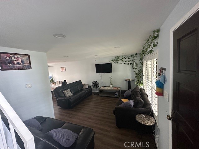 Very nice unit located in a quiet area of Gardena. Unit is located on front of complex with front door access directly from the street. Step down into the open living room, with recess lighting, with dining area that leads into a small balcony off of the dining area. Upstairs has a spacious master bedroom with its own split air conditioning unit, vaulted ceilings, and a private balcony. Downstairs has its own private laundry room with plenty of storage space with direct access to the 2 car garage.