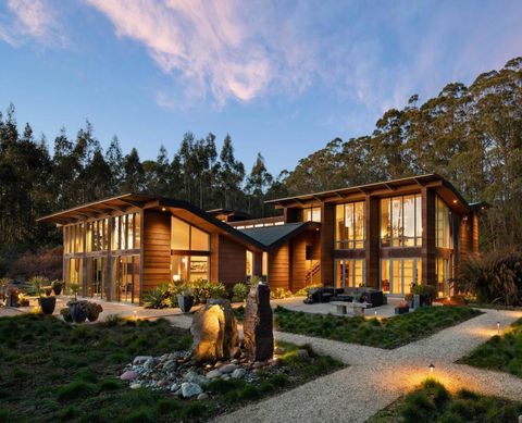 Photo of 2050 Green Oaks Way, Pescadero, CA 94060 (MLS # ML82047681)