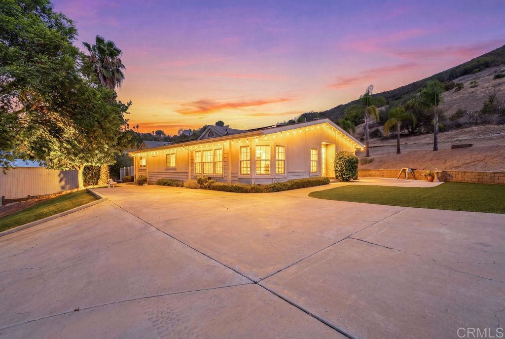2051 Rainbow Glen Road