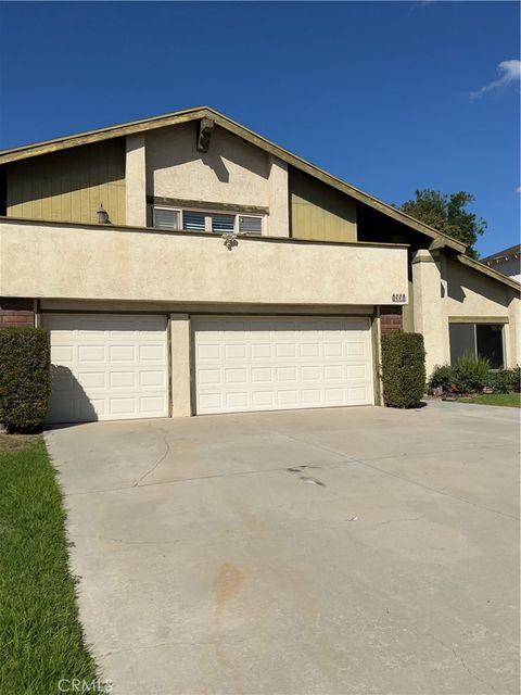 Photo of 1331 Parkside Dr, Riverside, CA 92506 (MLS # IV25233429) Photo of 1331 Parkside Dr, Riverside, CA 92506 (MLS # IV25233429)