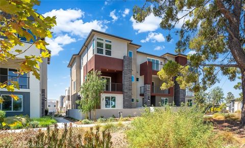 Photo of 129 Biome, Irvine, CA 92618 (MLS # OC25221033) Photo of 129 Biome, Irvine, CA 92618 (MLS # OC25221033)
