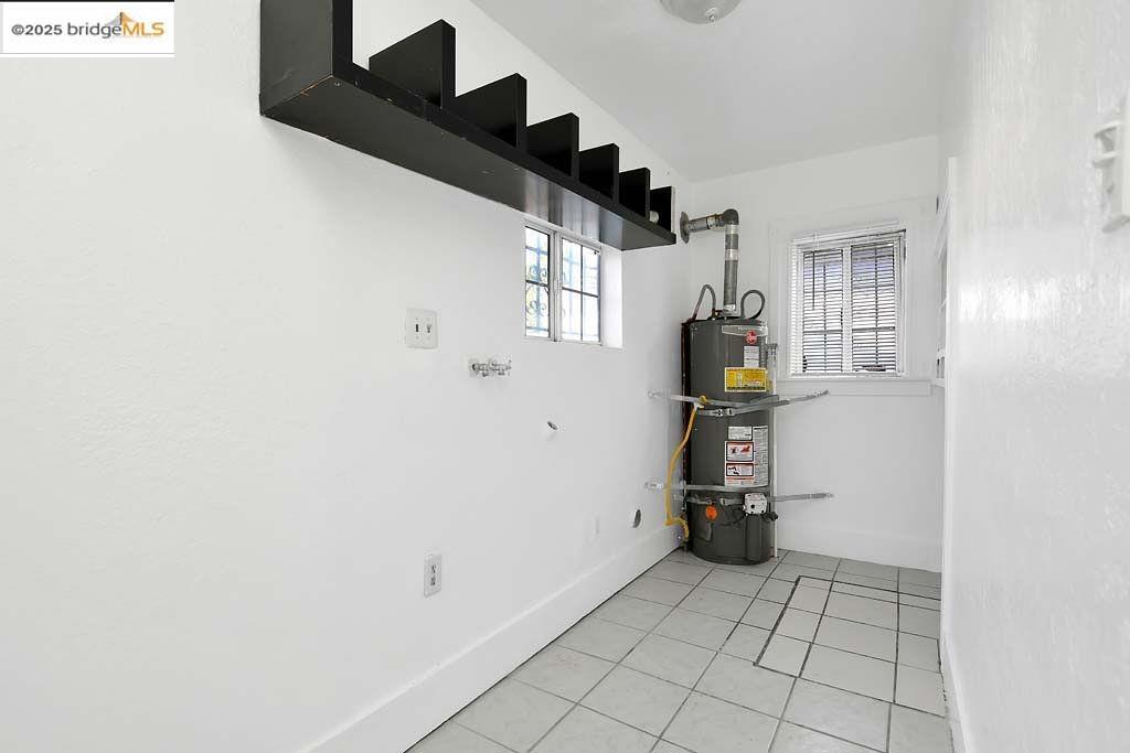 EAST OAKLAND - Residential