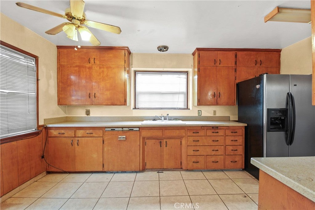 1122 W 124th Street, Los Angeles CA 90044
