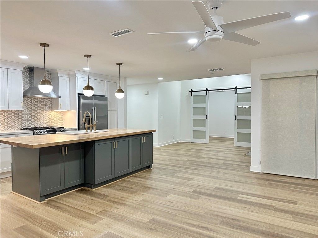 Photo of 27865 Espinoza, Mission Viejo, CA 92692 (MLS # OC25273724)