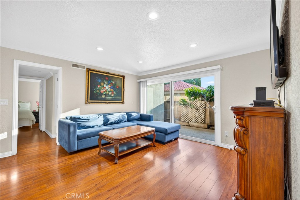 2521 W Sunflower H6