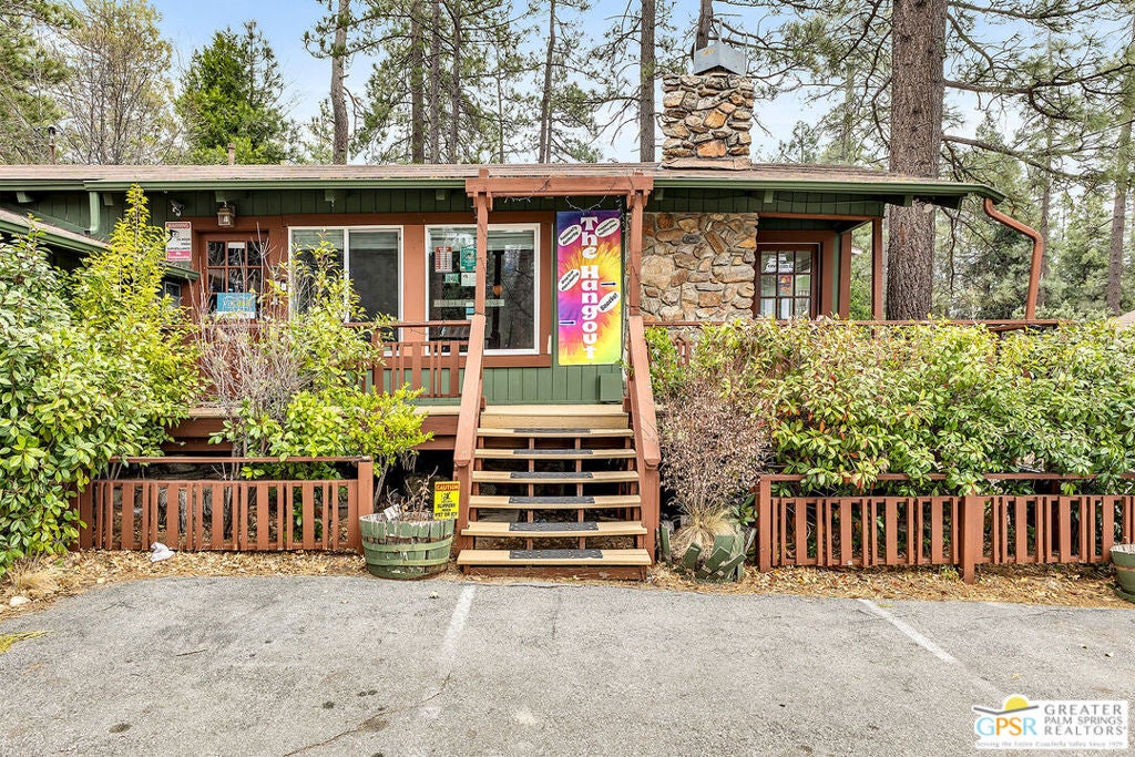54585 N Circle Drive