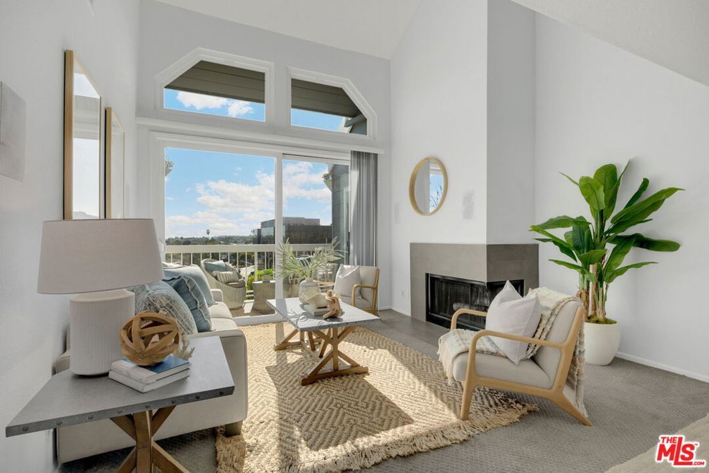 Photo of 20371 Bluffside Circle #B410, Huntington Beach, CA 92646 (MLS # 26641247)