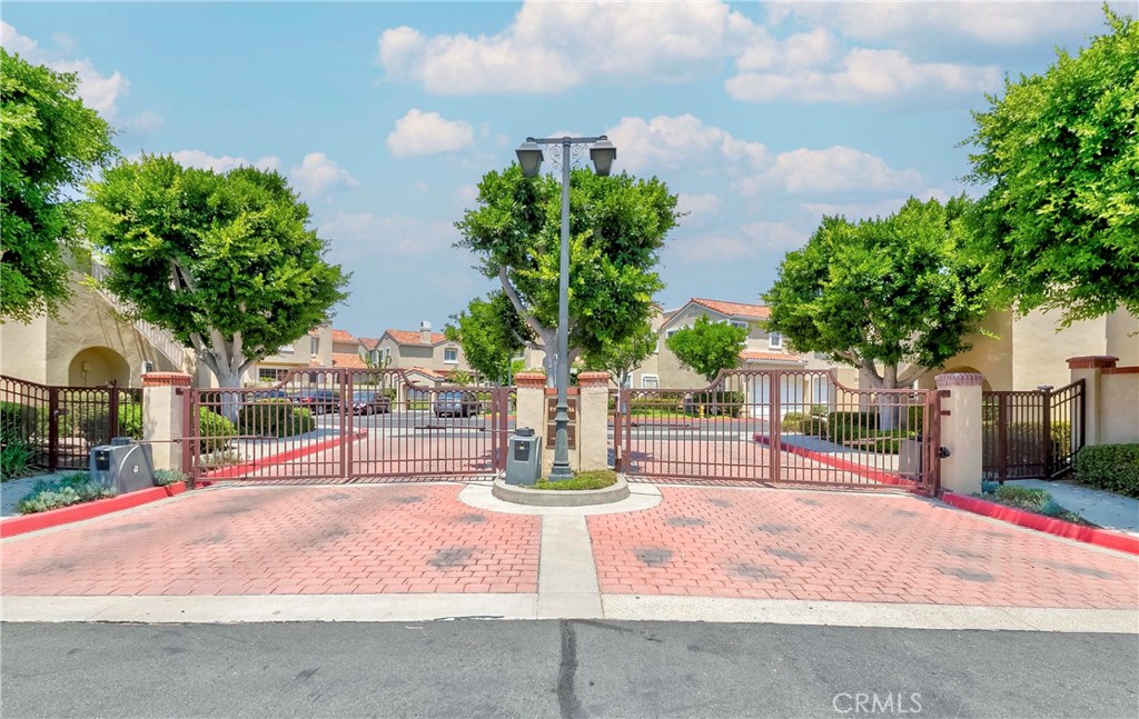 Tustin Ranch Estates (TSRE) - Residential Lease