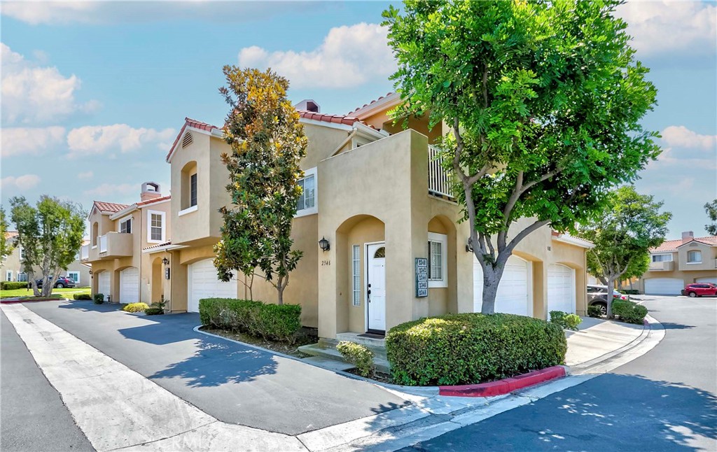 Tustin Ranch Estates (TSRE) - Residential Lease