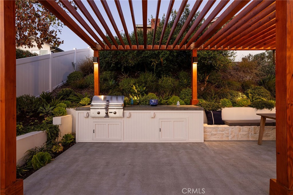 Mystic Hill (MH) - Residential