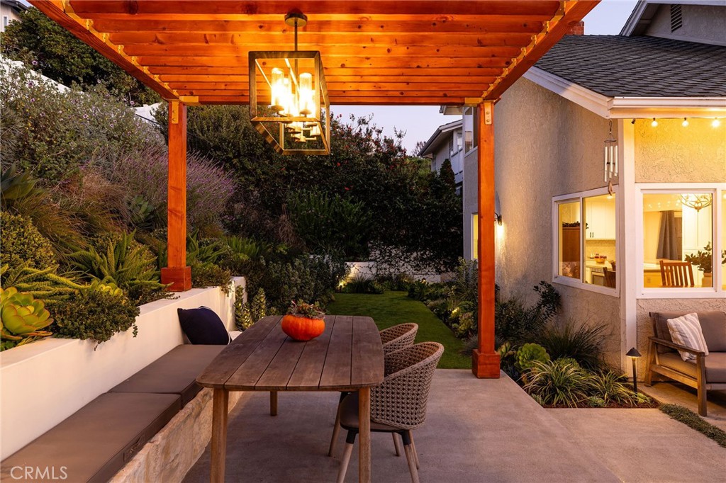 Mystic Hill (MH) - Residential