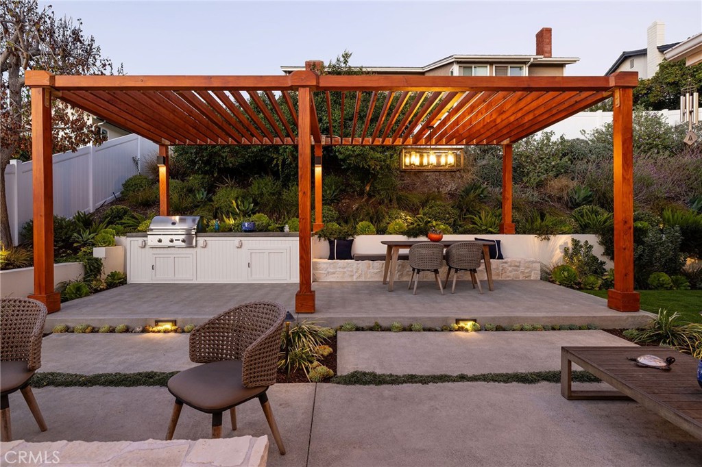 Mystic Hill (MH) - Residential