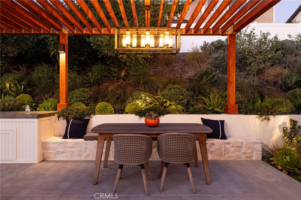 Mystic Hill (MH) - Residential