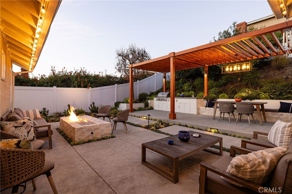 Mystic Hill (MH) - Residential