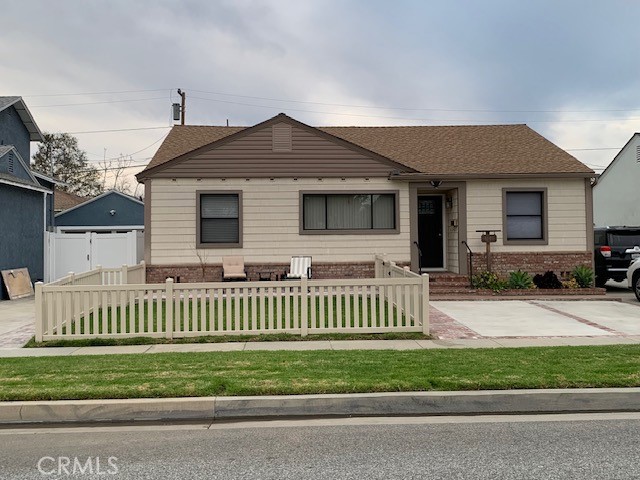 4145 Los Coyotes Diagonal