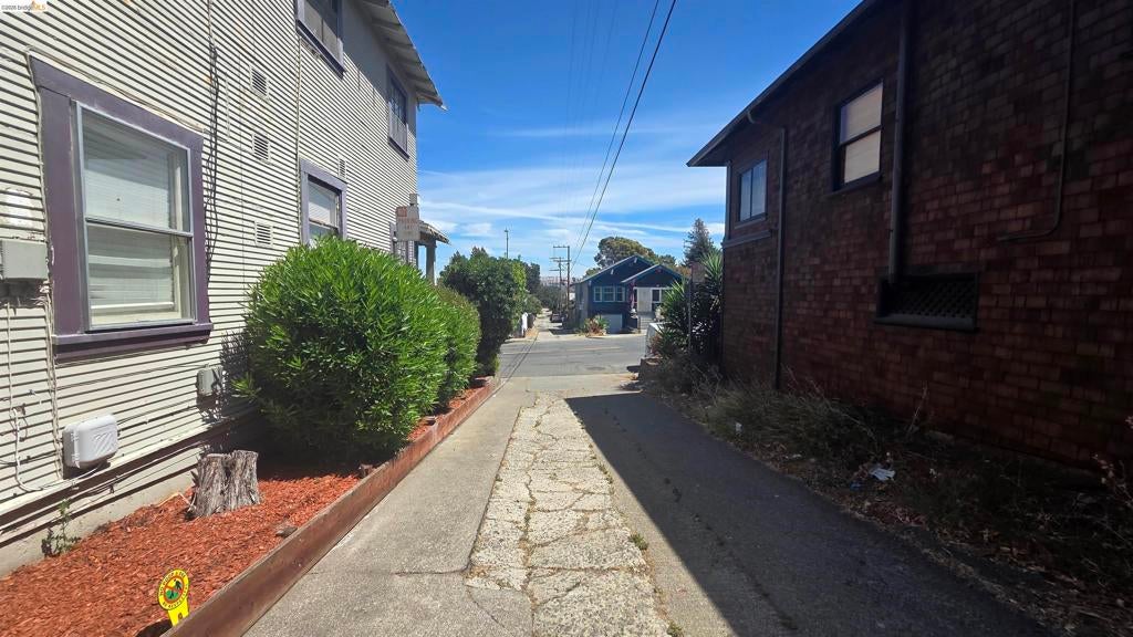 817 Alameda St