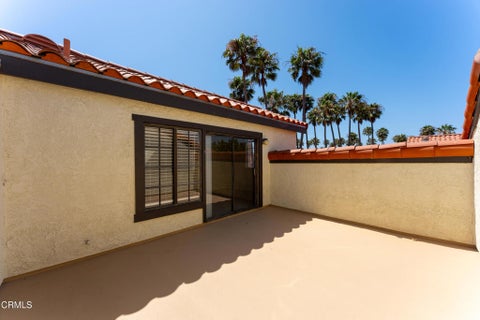Tiny photo for 2167 Martinique Lane, Oxnard, CA 93035 (MLS # V1-36915)