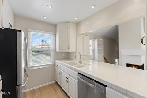 Tiny photo for 2167 Martinique Lane, Oxnard, CA 93035 (MLS # V1-36915)