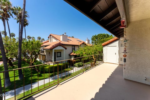 Tiny photo for 2167 Martinique Lane, Oxnard, CA 93035 (MLS # V1-36915)