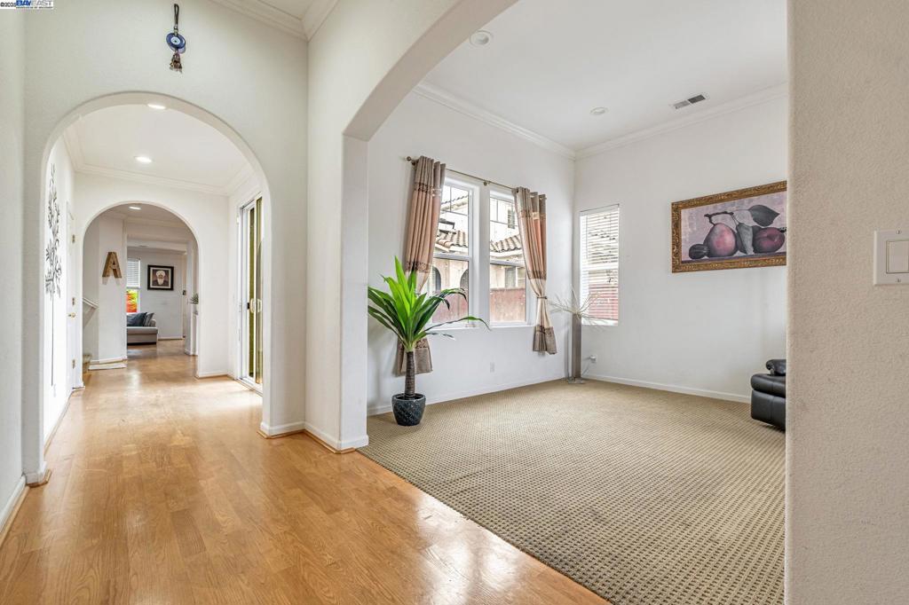 HAYWARD AREA - Residential