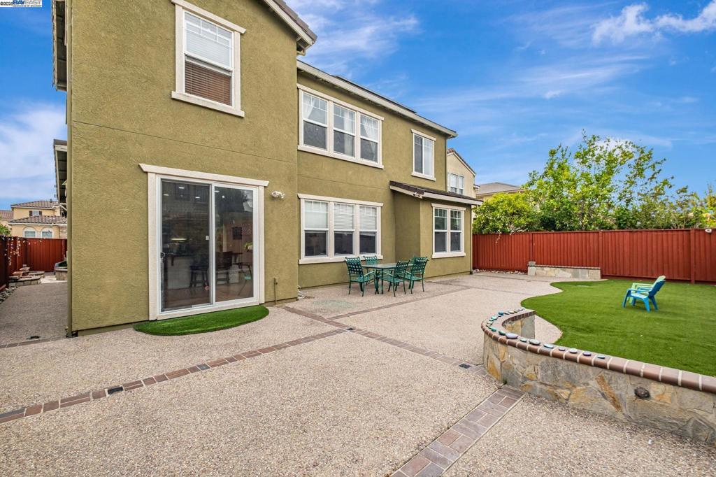 HAYWARD AREA - Residential