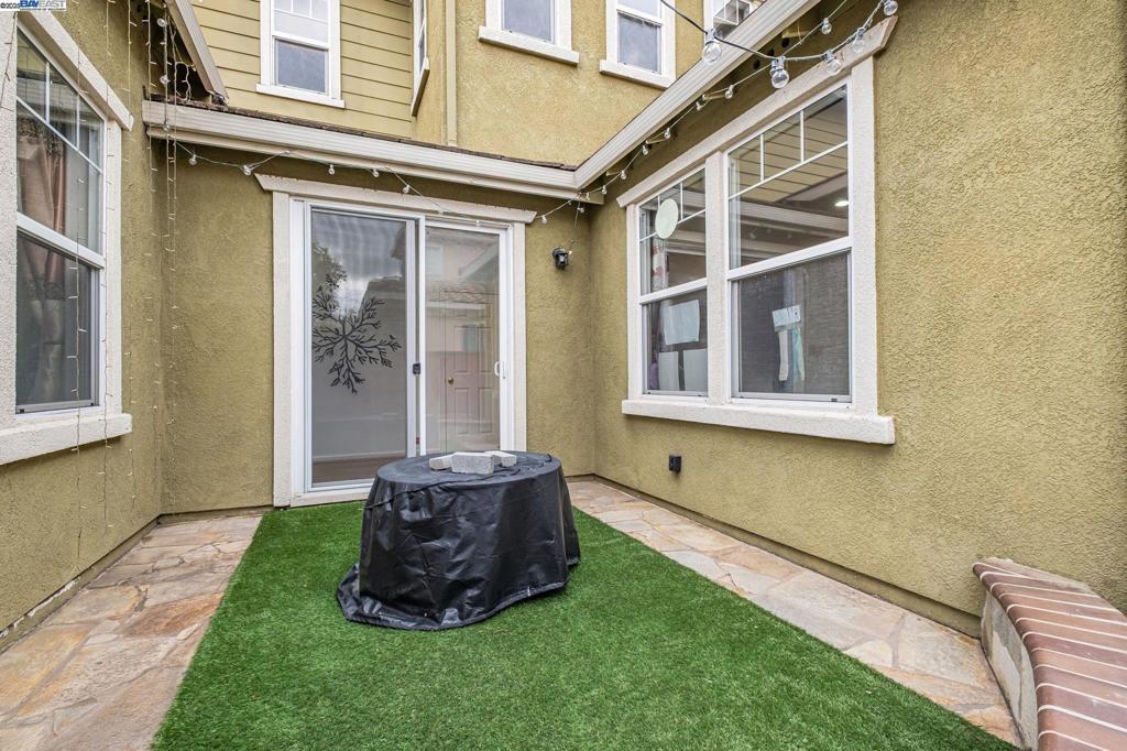 HAYWARD AREA - Residential