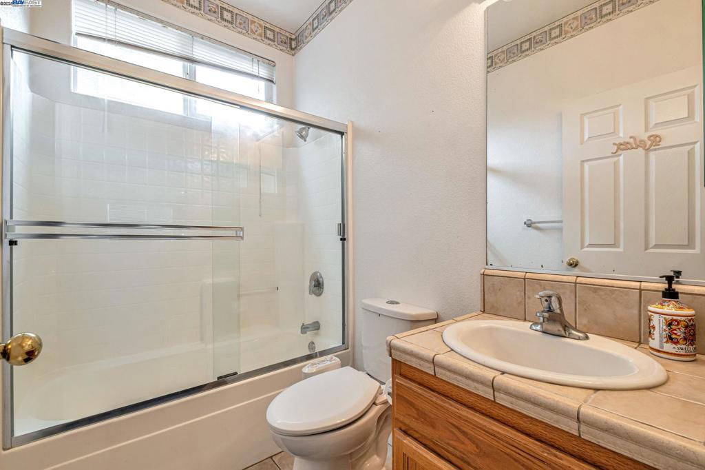 HAYWARD AREA - Residential