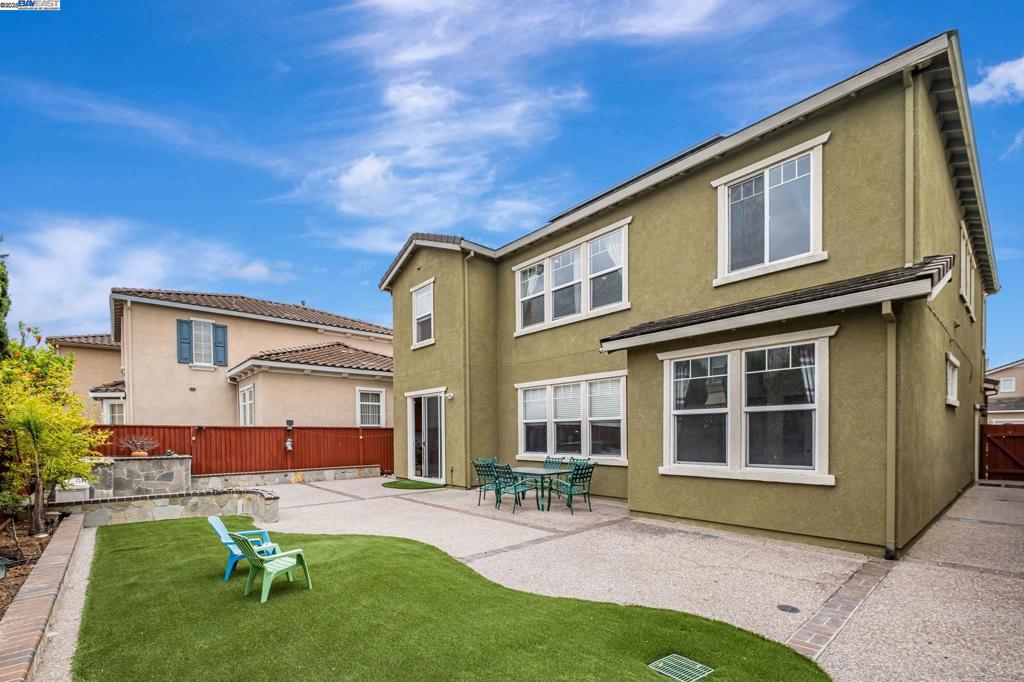 HAYWARD AREA - Residential