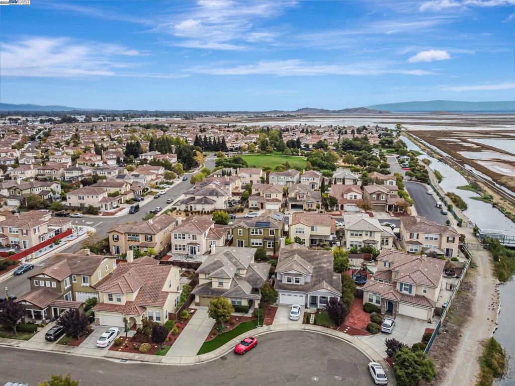 HAYWARD AREA - Residential