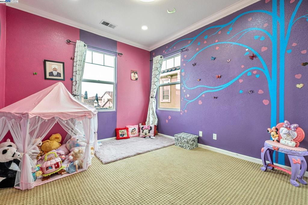 HAYWARD AREA - Residential