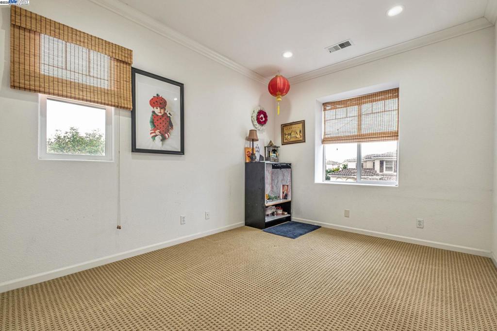 HAYWARD AREA - Residential