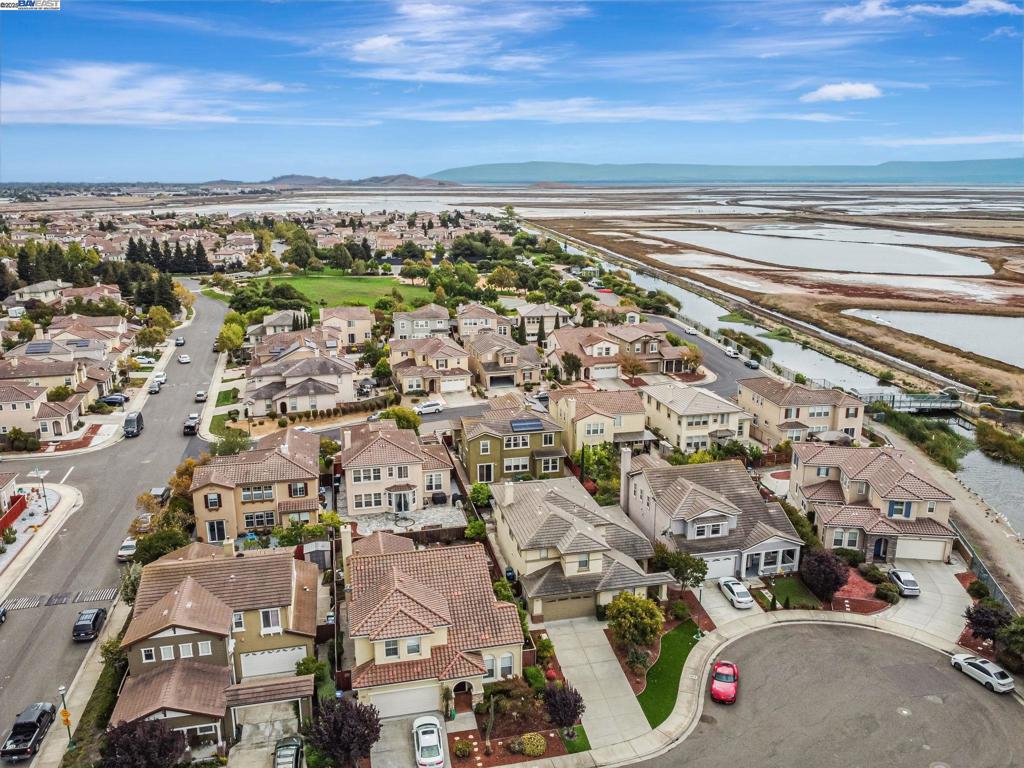 HAYWARD AREA - Residential