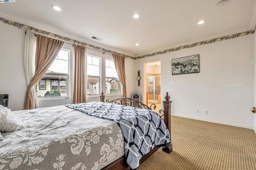 HAYWARD AREA - Residential