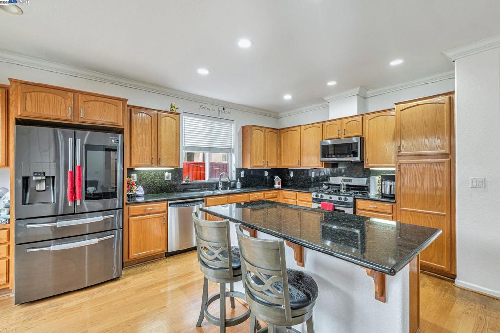 HAYWARD AREA - Residential