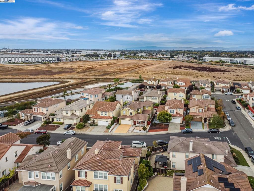 HAYWARD AREA - Residential