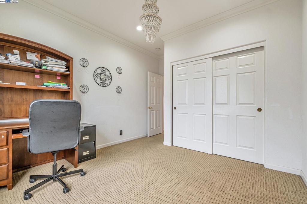 HAYWARD AREA - Residential