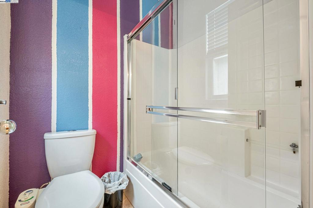 HAYWARD AREA - Residential